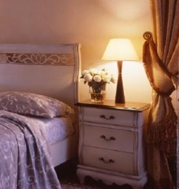 Lampadari camera da letto provenzali: suggerimenti e consigli per